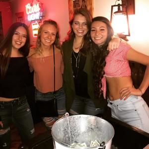 Meet your Posher, Vanessa